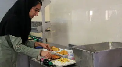 هدررفت روزانه ۳۰۰ میلیون تومان غذا در دانشگاه تهران