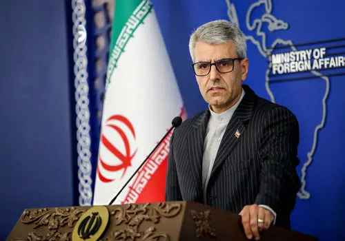 سخنگوی وزارت خارجه: هیچ درخواست ملاقاتی به آمریکا داده نشده است؛ ادعاهای ترامپ تکذیب شد