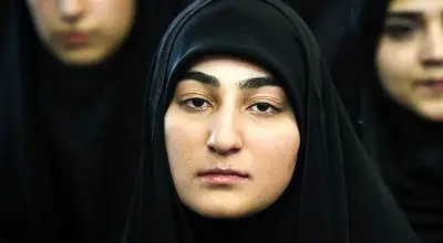 زینب سلیمانی: هزاران “سید حسن نصرالله” آماده انتقام از اسرائیل هستند؛ دوران بزن در رو تمام شد!+عکس