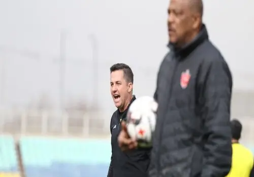 خشم ۹۰هزار پرسپولیسی از انتخاب اوسمار ویرا+ عکس