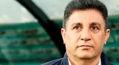 لبخند معنادار قلعه‌نویی در مراسم قرعه‌کشی امشب