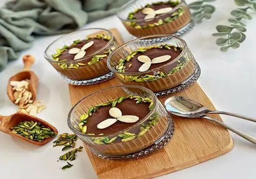 طرز تهیه فرنی اصفهانی