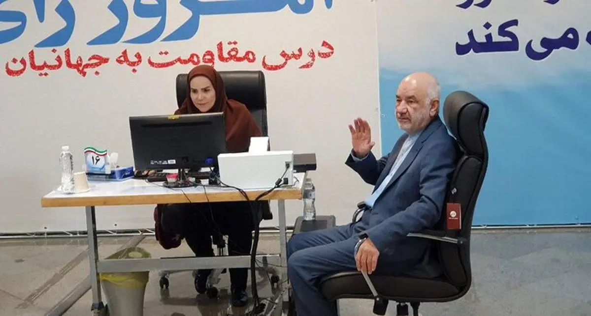 حضور حسن کامران در ستاد انتخابات وزارت کشور+ عکس