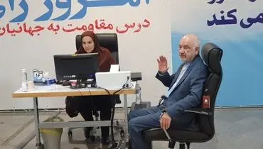حضور حسن کامران در ستاد انتخابات وزارت کشور+ عکس