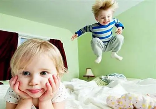 درمان و دلایل بیش فعالی کدام است ؟
