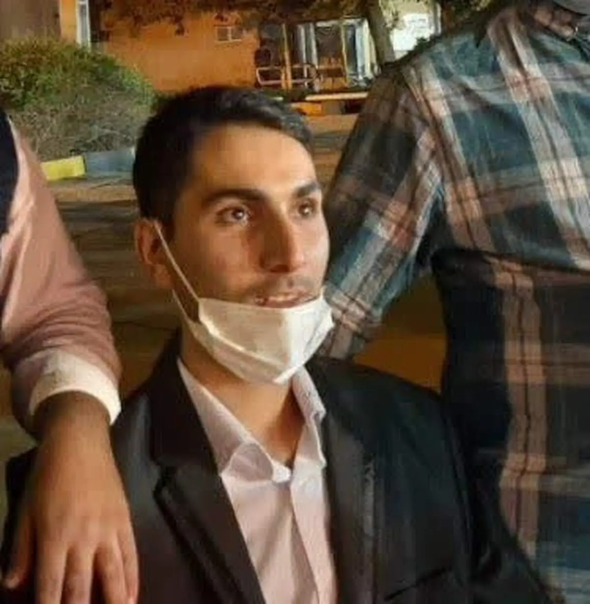 تصویر شهید خبرنگار ایرانی در دمشق به دست دولت جولانی

