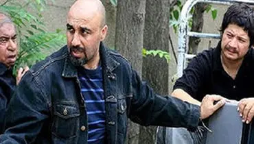 تصویری جالب از رضا عطاران در پشت صحنه سریال «متهم گریخت»