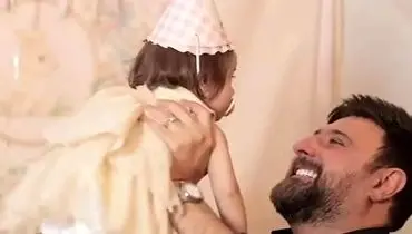 عکس متفاوت محمد علیزاده و دخترش کنار دریا؛ قاب خانوادگی خواننده محبوب!