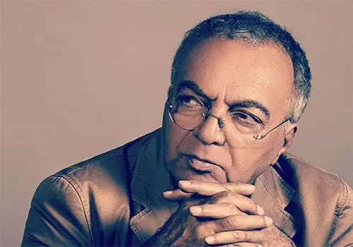 مسعود فروتن: چطور می توان معنا کرد که درب خانه آدم بیایند، پدر آدم را بکشند+ فیلم