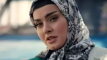 گریم سنگین دنیا فتحی بازیگر سریال ناریا