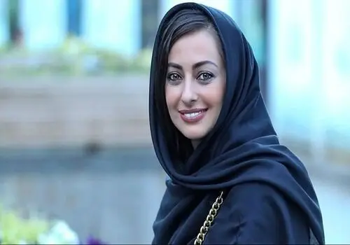 نوازندگی نفیسه روشن/عکس