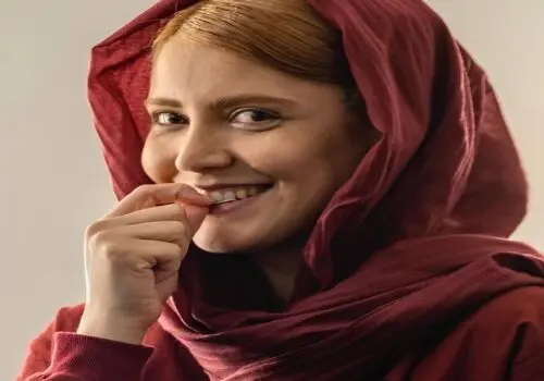 بازیگر معروف سریال طوبی با استایلی متفاوت+ عکس