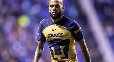 آلوز 42 ساله با تیم خودش به دنیای فوتبال برمی‌گردد!