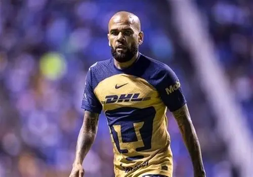 آلوز 42 ساله با تیم خودش به دنیای فوتبال برمی‌گردد!