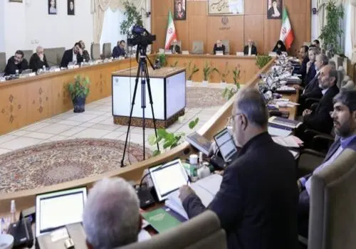 
حضور ۳ عضو کابینه دولت چهاردهم در منزل شهید امیرعبداللهیان
