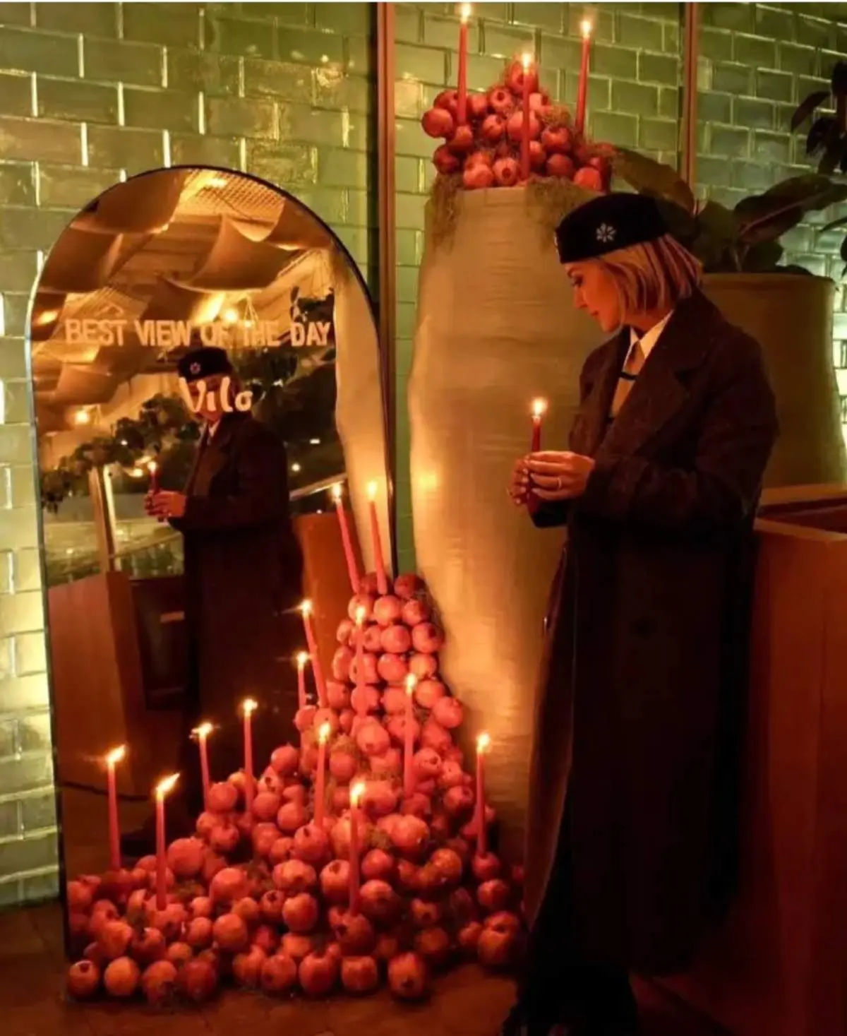 هنرنمایی یلدایی مینا مختاری؛ تلفیق سنت و مدرنیته در کافه بهرام رادان!