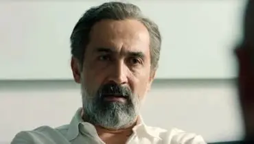 آقای بازیگر عزادار در آغوش هادی حجازی فر