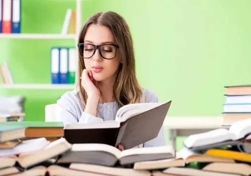 وقتی موفقیت حس تقلبی دارد؛ چگونه خود را باور کنیم؟