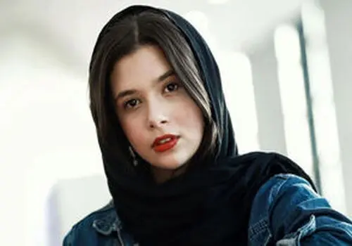 استوری احساسی الناز حبیبی برای تولد نفس بازغی