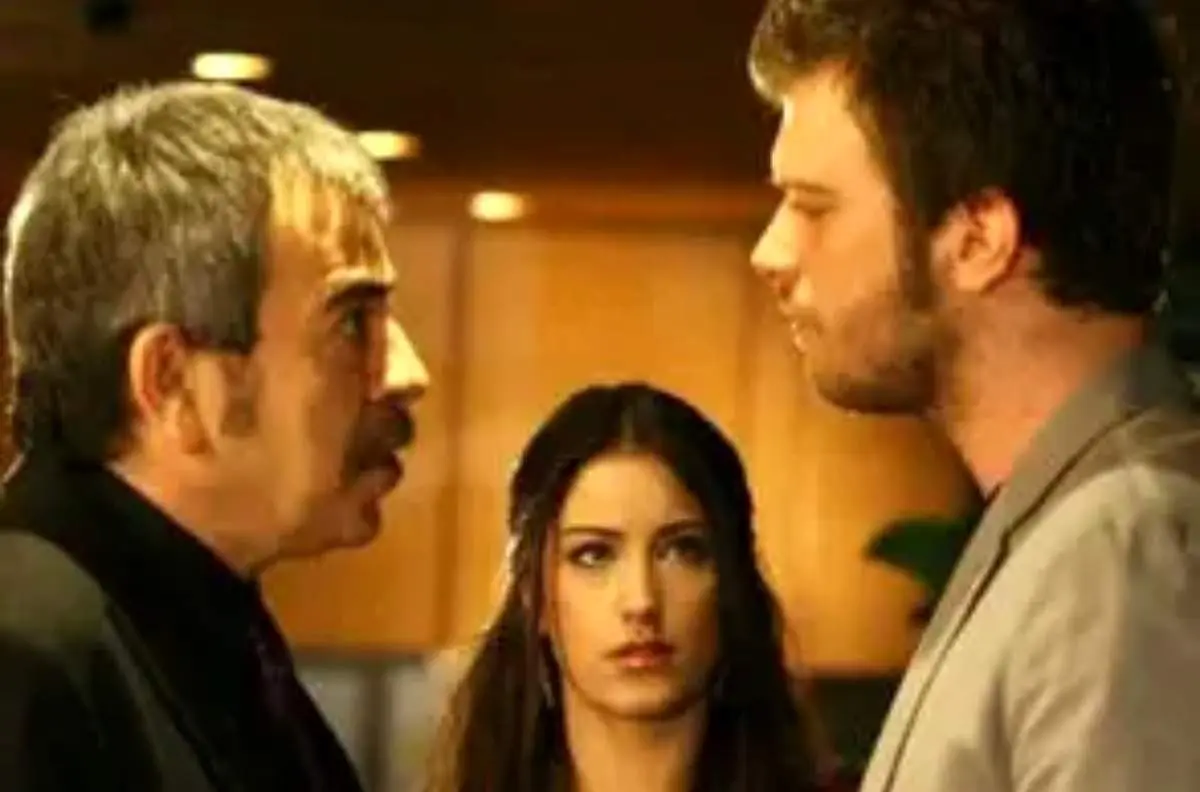 قاب عاشقانه بازیگر سریال عشق ممنوع در روز ولنتاین