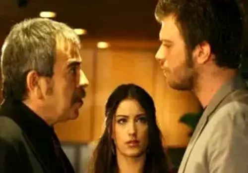 قاب عاشقانه بازیگر سریال عشق ممنوع در روز ولنتاین