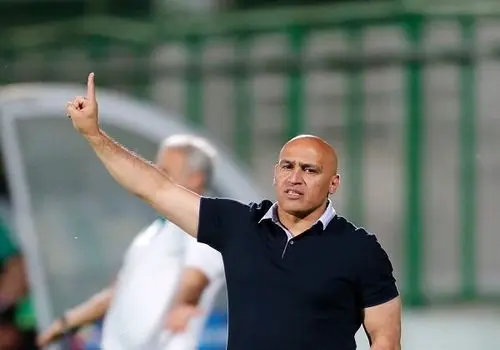 اعتراض منصوریان به رفتار تراکتوری‌ها+فیلم