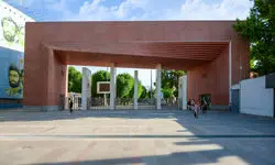 ارائه درس هوش مصنوعی در دانشگاه شریف در سال 1351 / عکس