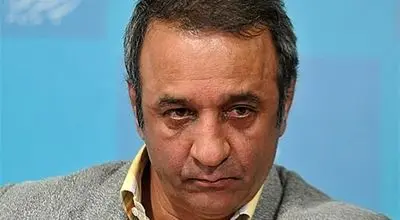 واکنش علی اوسیوند به سلفی‌گرفتن در مراسم اکبر عبدی خبرساز شد + فیلم