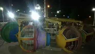 مصدوم شدن هفت کودک بر اثر سقوط چرخ و فلک!