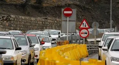 ترافیک سنگین در محورهای چالوس و هراز ادامه دارد