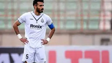 انتقاد شدید مجری تلویزیون به انتشار ویدئوی عروسی بازیکن ملوان!/ویدیو 