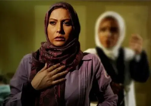 فریبا نادری با استایلی مینیمال و مونوکروم آفتابی شد