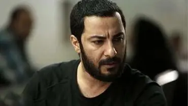 عکس جدید نوید محمدزاده با سیگار در حیاط وایرال شد