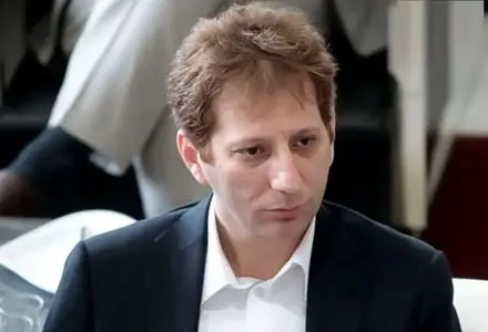 حمله تند بابک زنجانی به رییس بانک مرکزی:  ‌تا دلار ۱۵۰ هزار تومانی فقط دو قدم باقی مانده + عکس