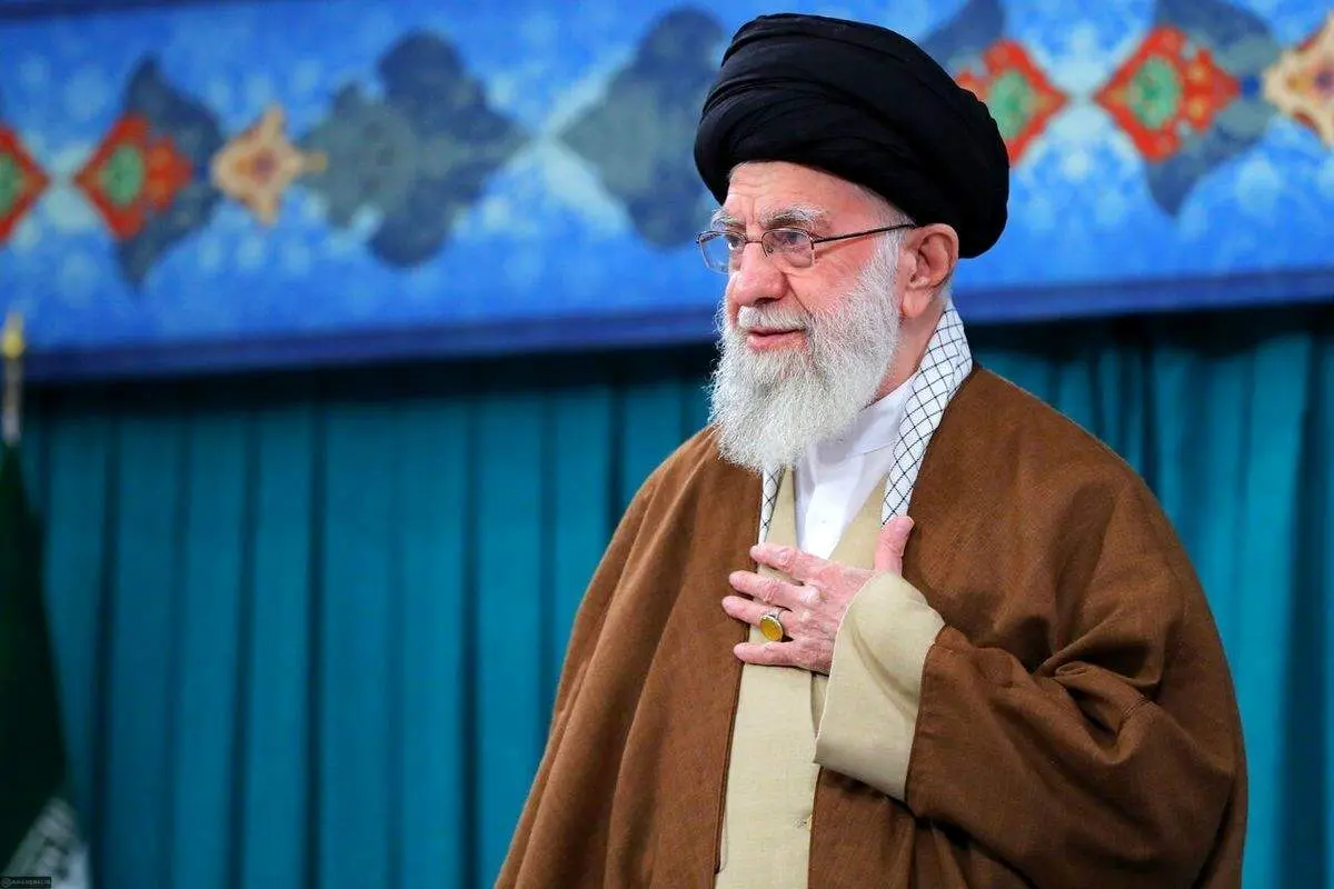 دیدار رهبر انقلاب با مسئولان نظام و سفرای کشورهای اسلامی به مناسبت عید سعید فطر