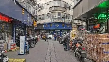 در این خیابان تهران جنگ هنوز ادامه دارد