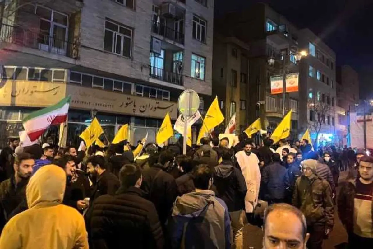 تجمع اعتراضی مردم تهران در محکومیت ترور سردار زاهدی+ فیلم