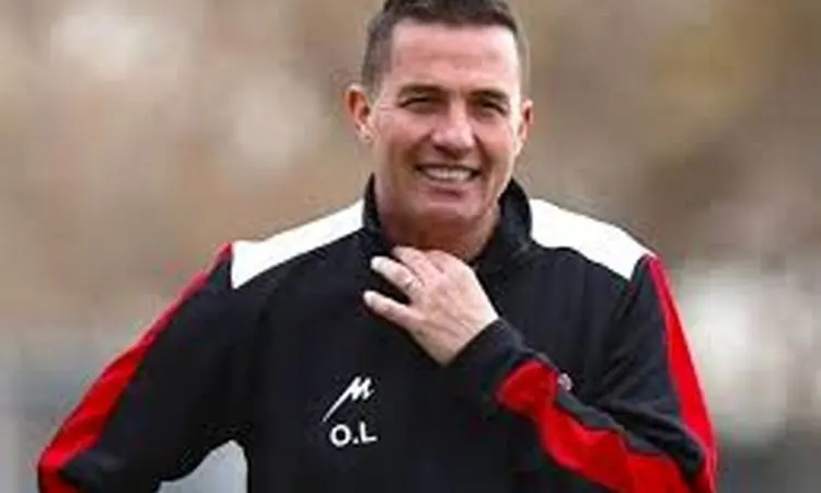 اوسمار: جذب دو بازیکن در دستور کار است؛ حضور سیدجلال به تصمیم باشگاه وابسته است.+فیلم