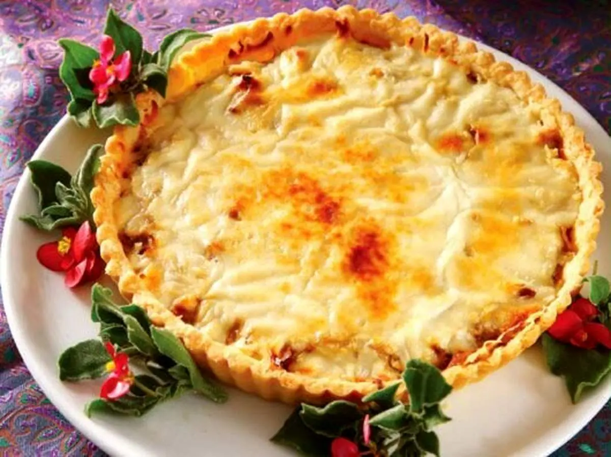 طرز تهیه تارت کوچک با قارچ و پنیر