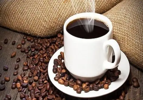 تأثیر قهوه بر دستگاه گوارش؛ کمک‌کننده یا دردسرساز؟