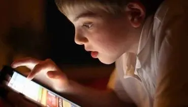 چگونه زمان استفاده کودکان از نمایشگرها را کنترل کنیم؟

