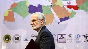 عکسی از شهیدان علی لاریجانی و سید کمال خرازی