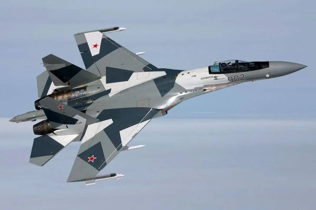در داخال کابین خلبان جنگنده های سوخو SU-35S و SU-57 چه خبر است؟ + تصاویر