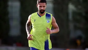 آرمین سهرابیان به تمرین استقلال برنگشت | اوضاع پیچیده‌ مدافع آبی‌ها