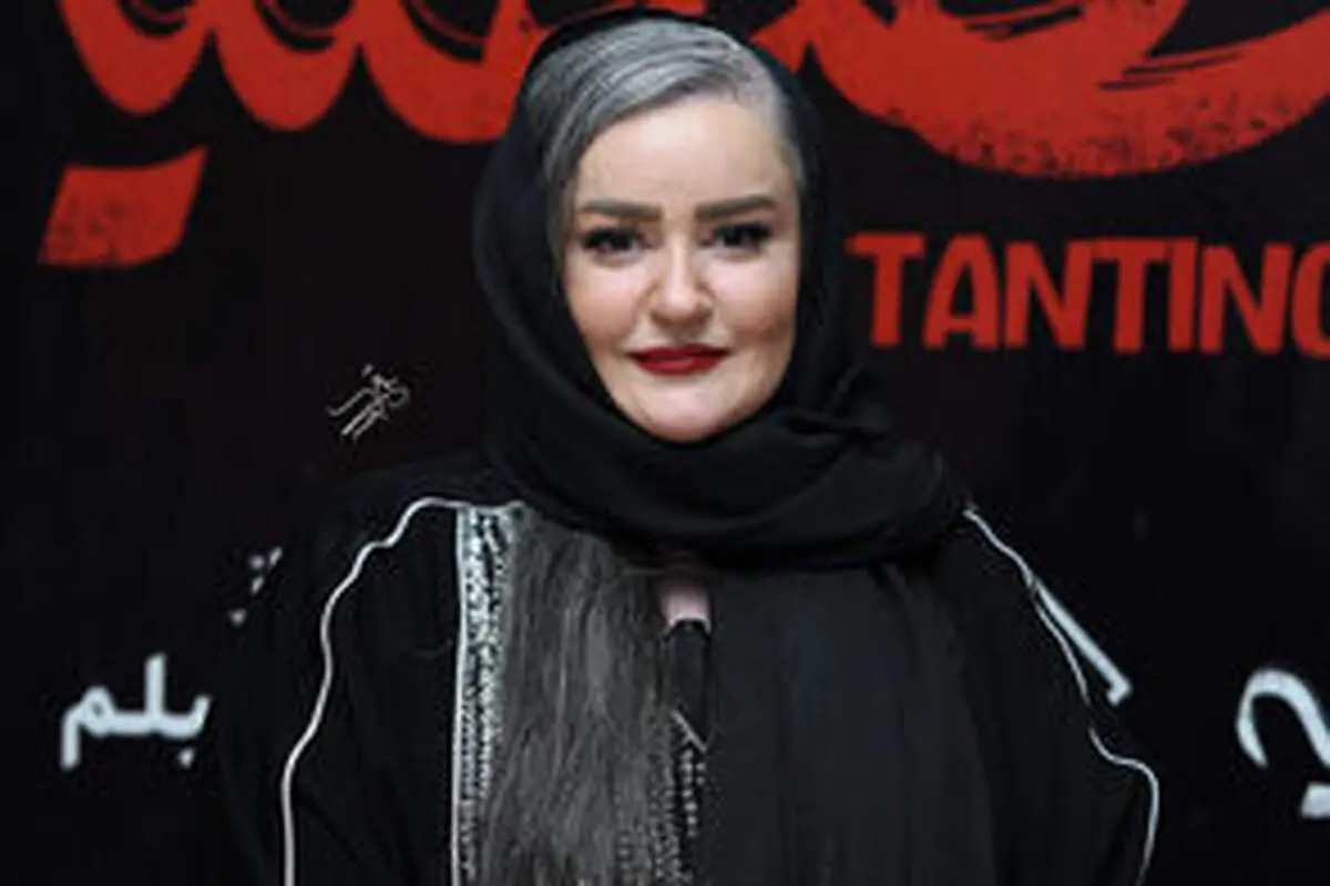 قابی از نعیمه نظام‌دوست و رضا نیکخواه در یک مراسم