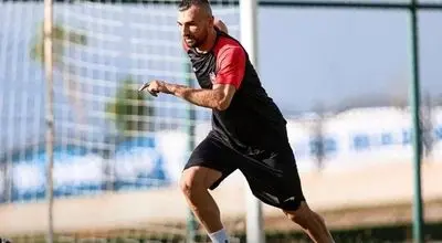 پیام احساسی بازیکن خارجی سابق پرسپولیس به هواداران