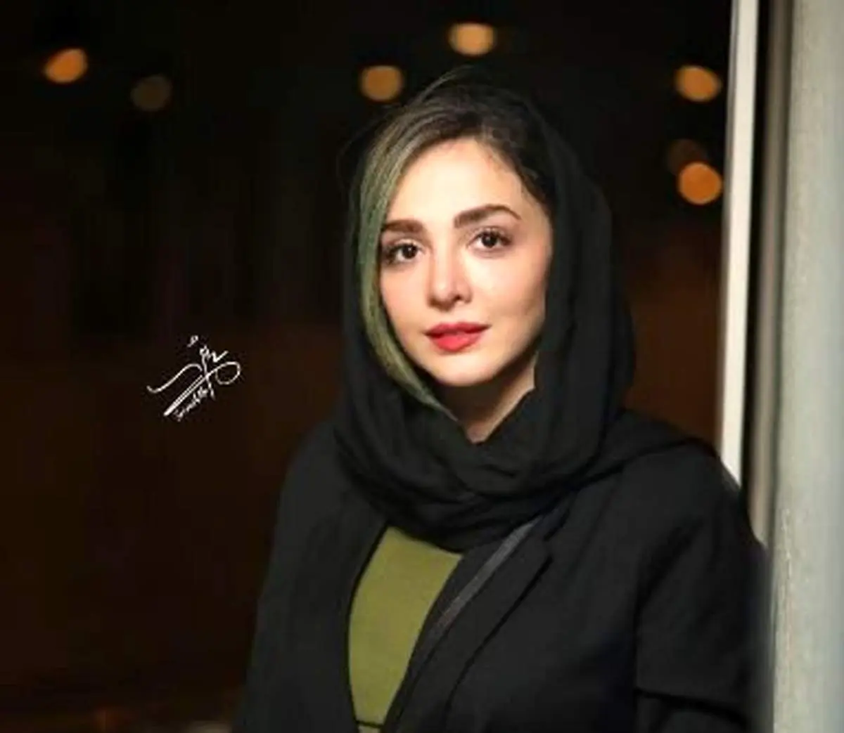 عکس جدید جذاب و عاشقانه المیرا دهقانی در کنار مادر و همسرش
