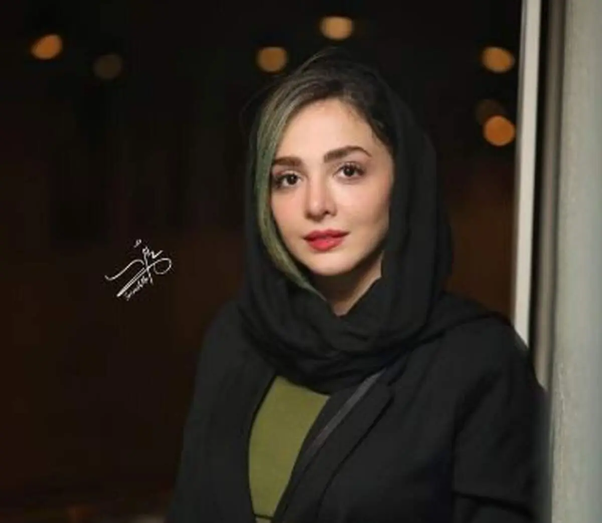 عکس جدید جذاب و عاشقانه المیرا دهقانی در کنار مادر و همسرش
