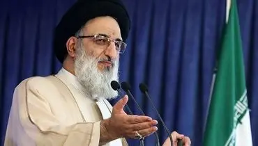 امام جمعه کرج: آمریکا گرفتار بی‌برقی است
