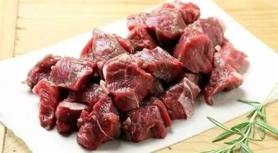 روش‌های ساده تشخیص تازه بودن گوشت گوسفندی و گوساله قبل از خرید